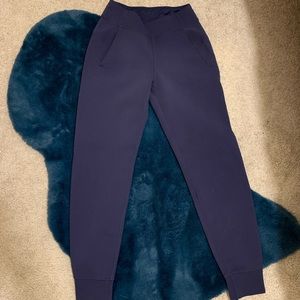lululemon joggers